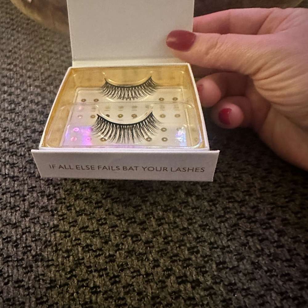 Battington 3D Silk Lashes NWT